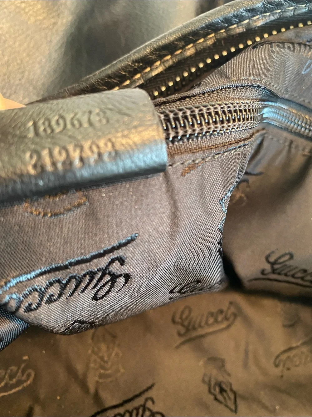 Gucci Large Black Leather shoulder Bag with Braided Strap 189678